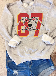 KIDS CHIEFS Sweatshirt 87 w/Heart Hands