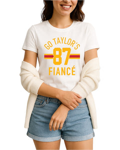 Go Taylor’s FIANCÉ Tee (white)