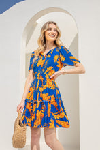 Load image into Gallery viewer, Sleeved Floral Dress
