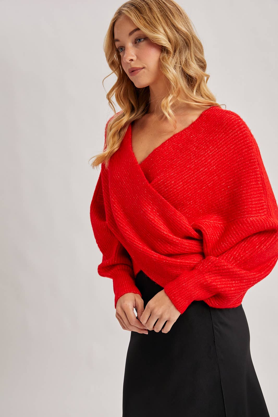 CROSSOVER RIBBED PULLOVER