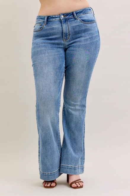 JUDY BLUE Mid Rise Flare - PLUS