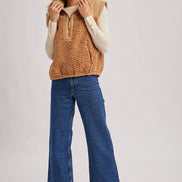 SHERPA CONTRAST HIGH STAND COLLAR VEST