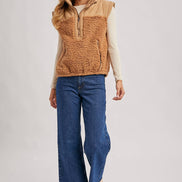 SHERPA CONTRAST HIGH STAND COLLAR VEST