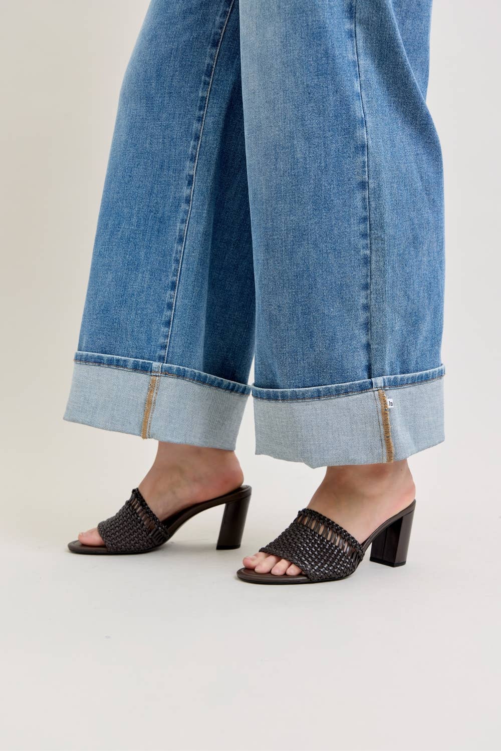 JUDY BLUE Mid Rise Straight w/ Fold over WB - PLUS