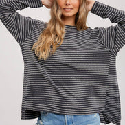 CREWNECK  SLOUCHY STRIPE TOP