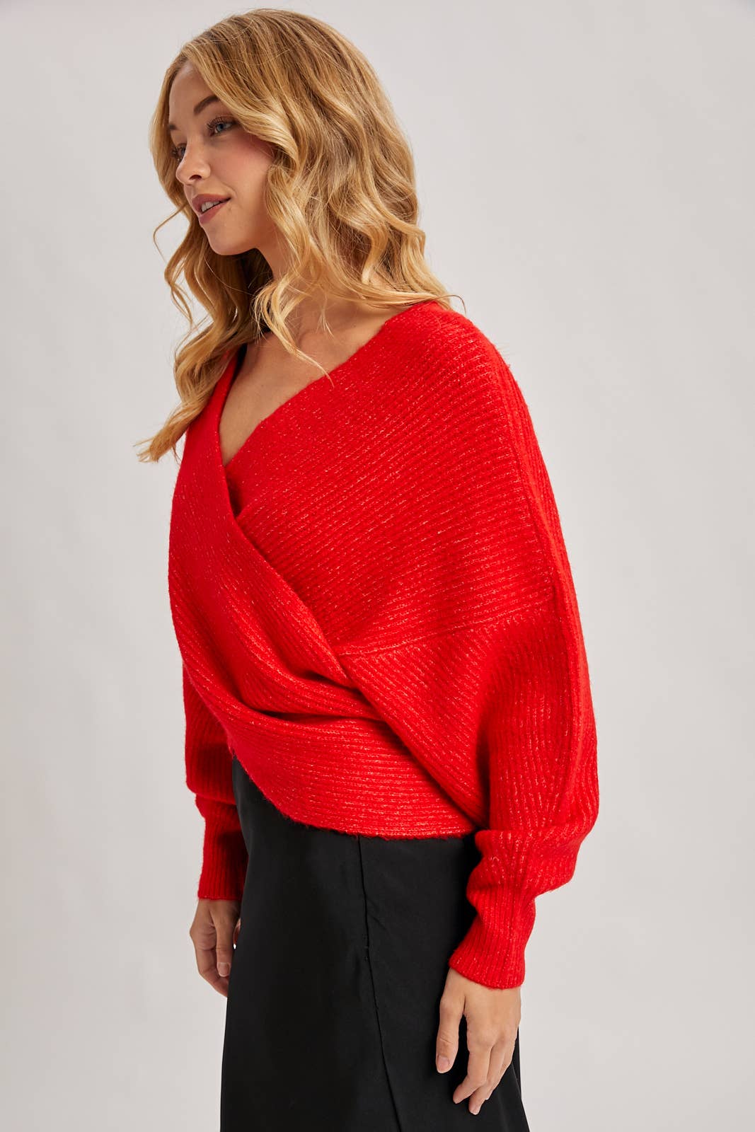 CROSSOVER RIBBED PULLOVER