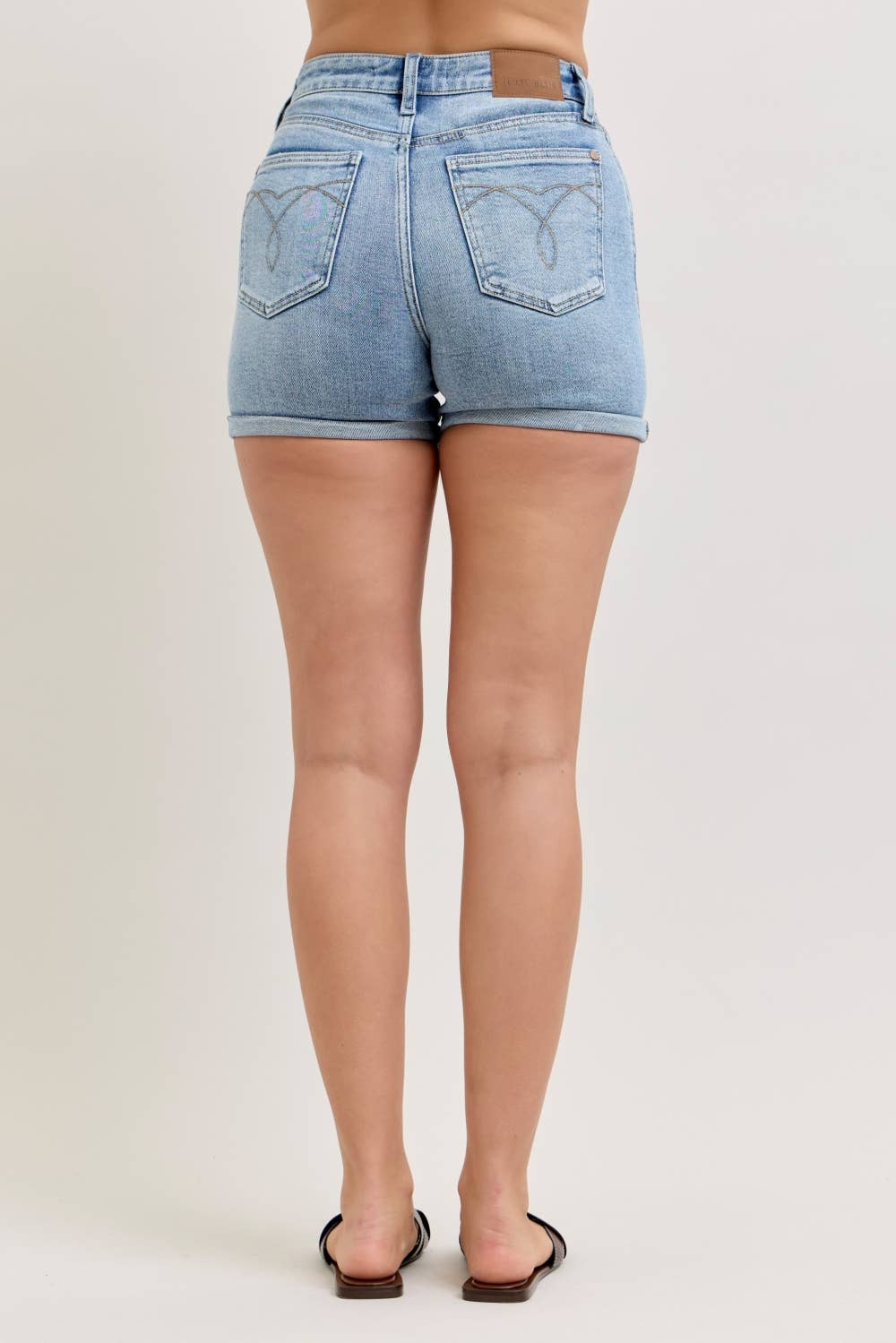 JUDY BLUE High Waisted Slim Short w/ Cell Phone Back Pkt