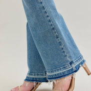 JUDY BLUE Mid Rise Destroy & Released Hem Bootcut