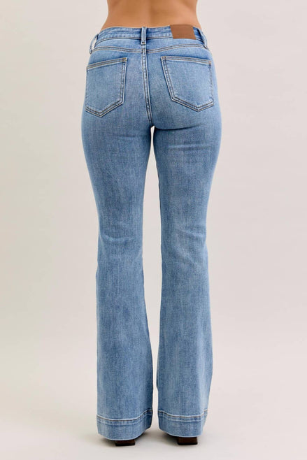 JUDY BLUE Mid Rise Flare