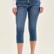 JUDY BLUE Mid Rise Capri
