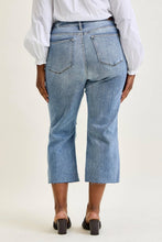 Load image into Gallery viewer, JUDY BLUE High Waisted w/ Destroy Crop Wide Leg - PLUS
