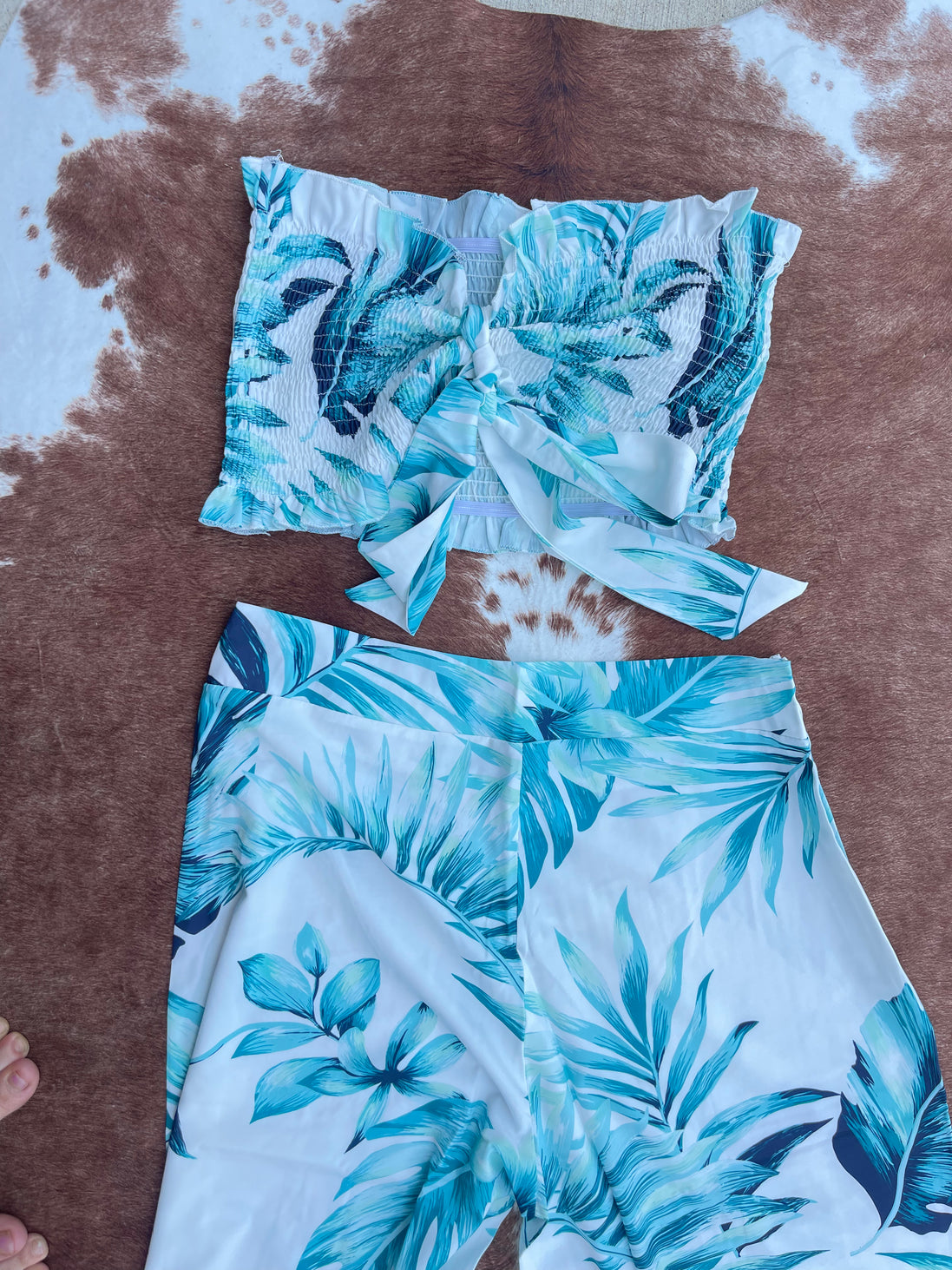 2 Piece Crop and Pant Set Tropical Print