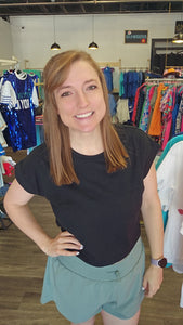 Folded Sleeve Cropped Tee