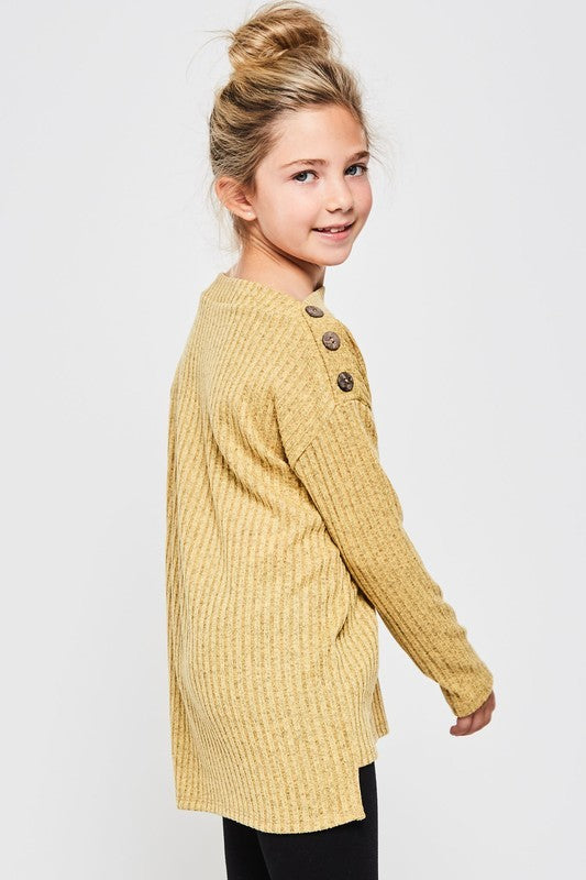 Button Detail Top