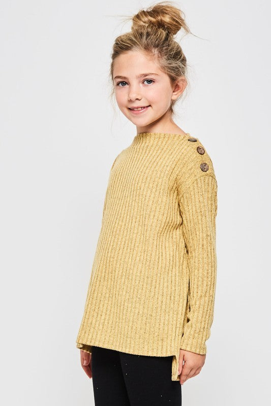 Button Detail Top