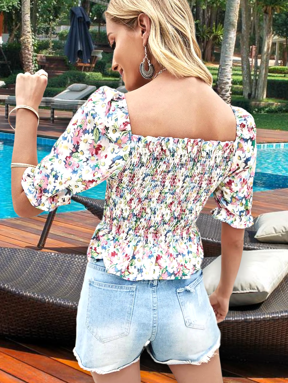 “Lover” Smocked Puffed Sleeve Daisy Top (2 colors available)