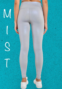 All About That Bass” Pearlescent Holo Foil Leggings – Maxi Laine's Boutique